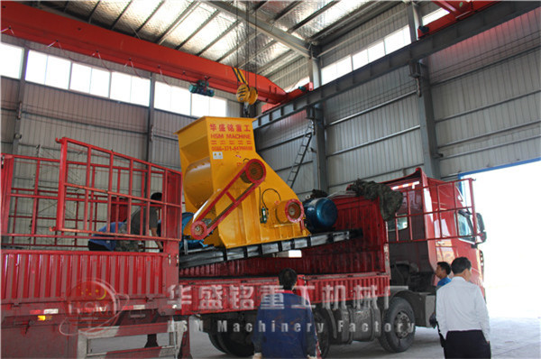 現(xiàn)在市場(chǎng)上比較新的粘料粉碎機(jī)多少錢