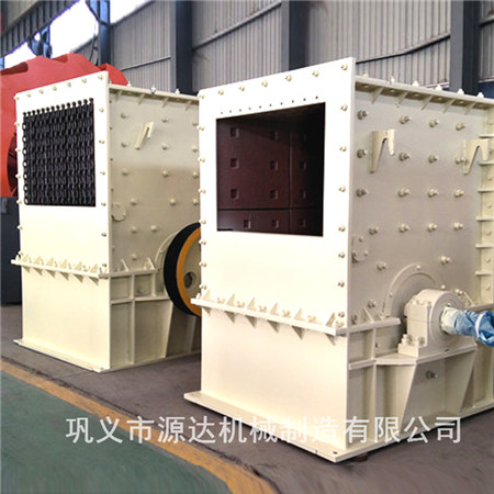 供應(yīng)箱式破碎機(jī)向國際市場不斷的擴(kuò)展gfh