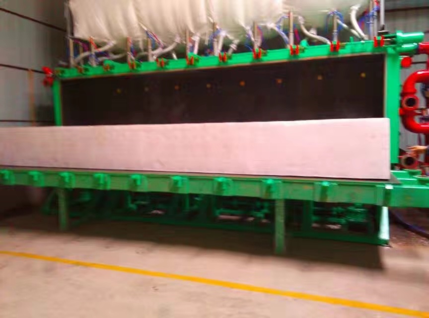 eps風(fēng)冷型自動(dòng)板材機(jī)