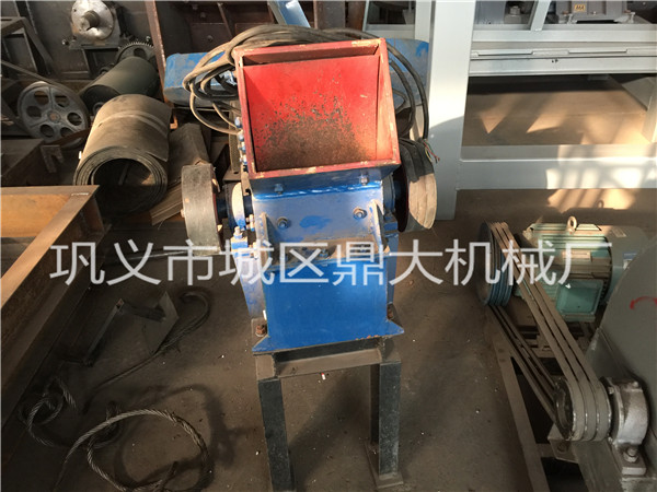 錘式打砂機鼎大廠家占據(jù)市場高位wkk93
