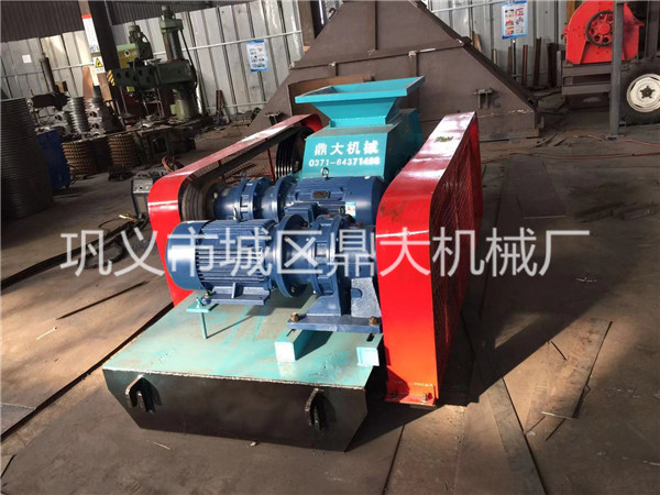 聊城輥式粉碎機(jī)設(shè)備前景明朗bqr927