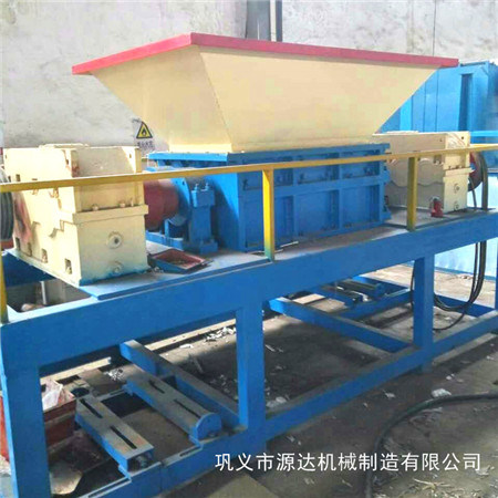 供應(yīng)大藍(lán)桶撕碎機(jī)面對(duì)發(fā)展契機(jī)也看準(zhǔn)發(fā)展