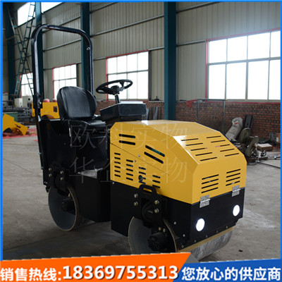 供應(yīng)座駕式小型振動(dòng)壓路機(jī)駕駛式小碾子