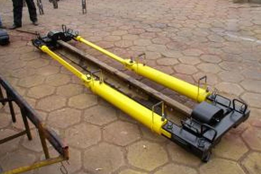 供應(yīng)YLS-900型鋼軌拉伸機(jī)