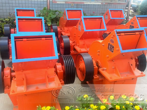 供應(yīng)小型錘式碎石機(jī)多少錢(qián)一臺(tái)WYL80