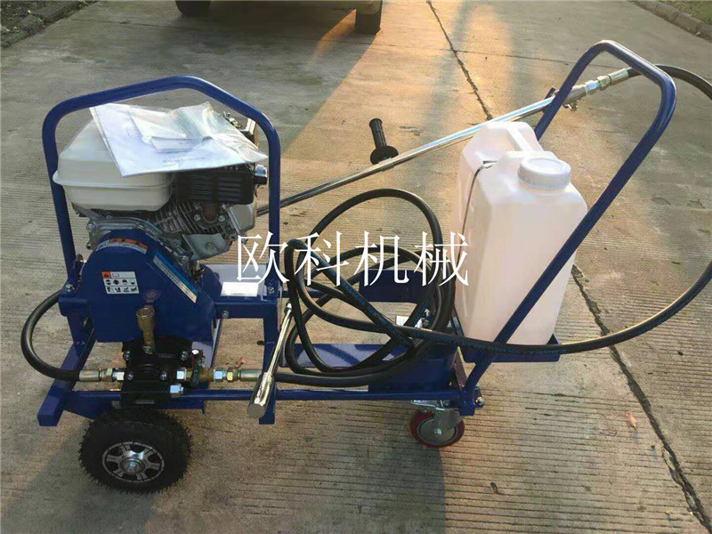 供應(yīng)小型手推式乳化瀝青撒布機 噴淋式汽油