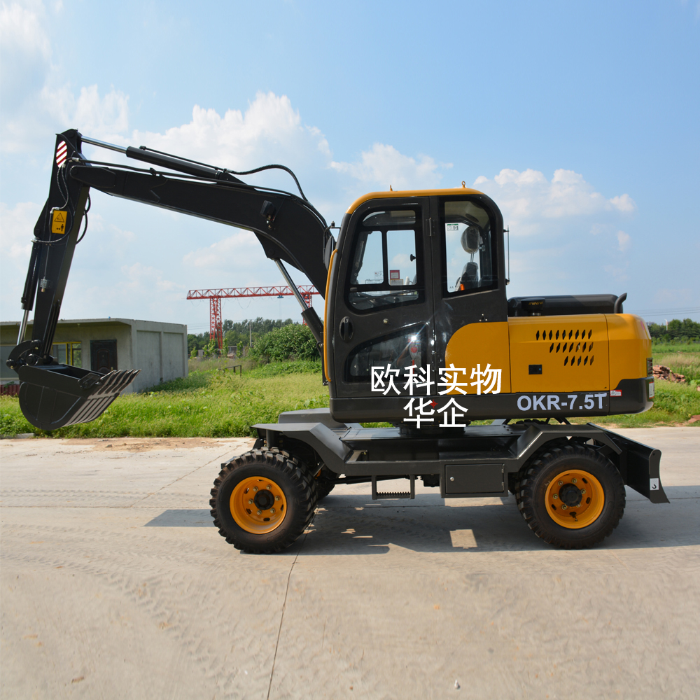 供應(yīng)、多功能微型小挖機(jī) 微型農(nóng)用果園小勾