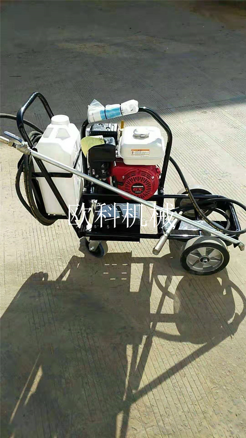 供應(yīng) 小型手推式乳化瀝青撒布機(jī) 噴淋式汽