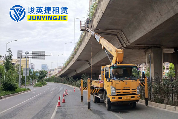 百色高空車出租，高空作業(yè)車租賃質(zhì)量過關(guān)