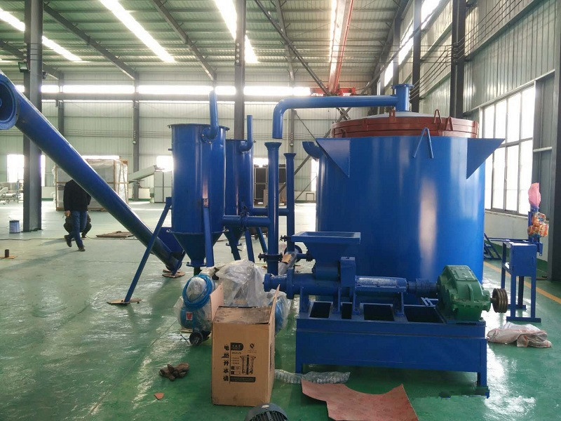 供應(yīng)樹枝炭化怎么選炭化設(shè)備宇航機(jī)械告訴您