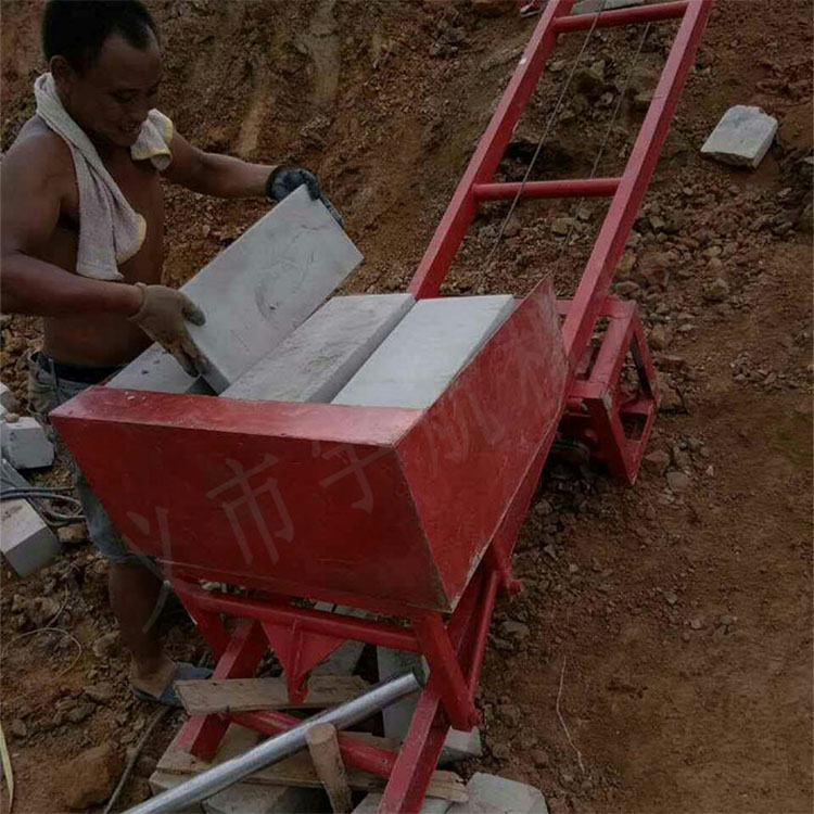 供應(yīng)宇航園林爬山虎上料機(jī)標(biāo)好價(jià)格等你來購
